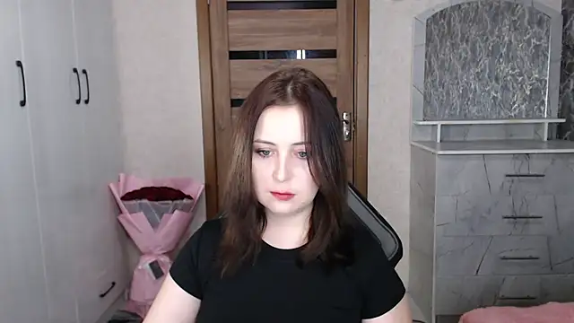 Kristy-Max online show from 8, 11, 2025