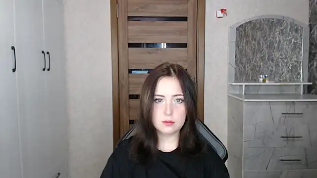 Kristy-Max online show from 27, 10, 2025