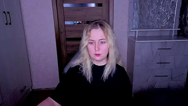 Snapshot of Kristy-Max chatting on 21, 6, 2026 Kristy-Max online show from 21, 6, 2026