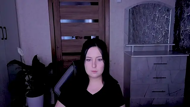 Snapshot of Kristy-Max chatting on 8, 7, 2026 Kristy-Max online show from 8, 7, 2026