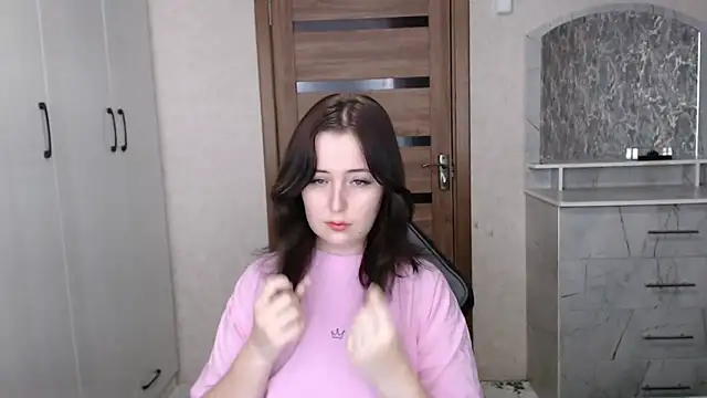 Kristy-Max online show from 15, 12, 2025