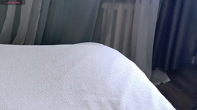 SunnyRisha online show from 6, 10, 2025