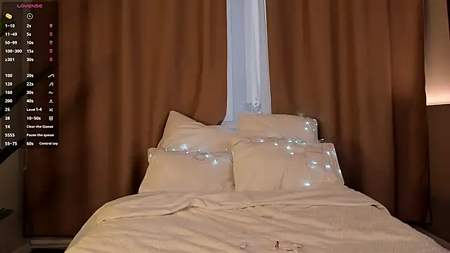 SunnyRisha online show from 7, 10, 2025