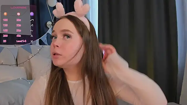 SunnyRisha online show from 10, 3, 2025