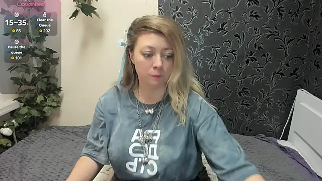 JesiaFoxi online show from 21, 12, 2025