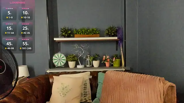 JesiaFoxi online show from 12, 9, 2025