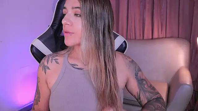 ashleyvalirya online show from 12, 11, 2025