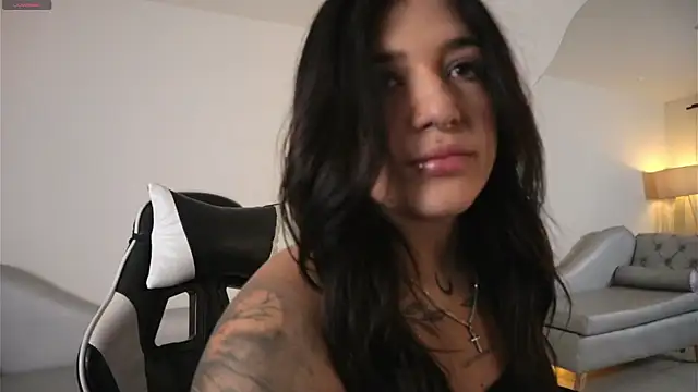 ashleyvalirya online show from 27, 3, 2026