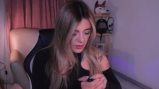 ashleyvalirya online show from 23, 10, 2025