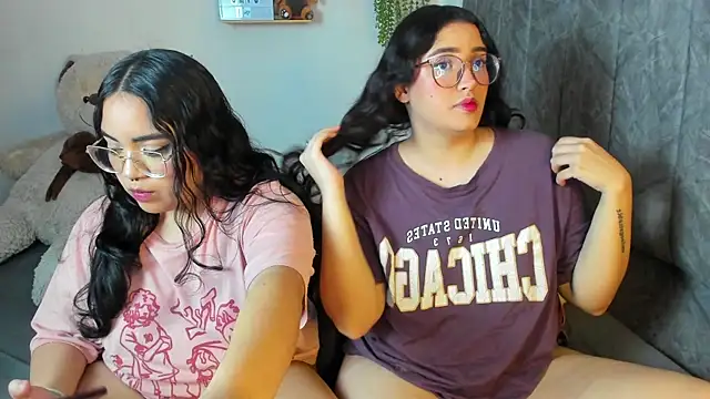 maddie-and-chelsea- online show from 22, 12, 2025