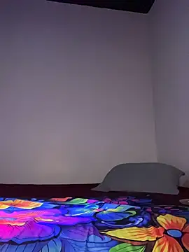 xMirana  online show from 15, 1, 2026