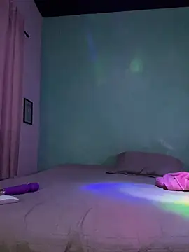 xMirana  online show from 12, 4, 2026