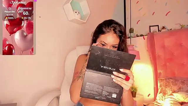 Giovanna oliveira online show from 20, 2, 2025