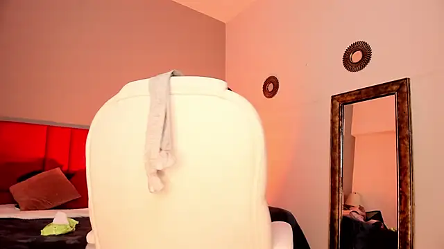 Snapshot of Giovanna_oliveira chatting on 4, 2, 2026 Giovanna oliveira online show from 4, 2, 2026