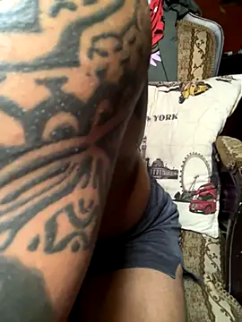 moody1996- online show from 17, 10, 2025