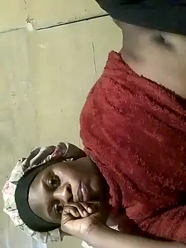 ZIPORA07 online show from 2, 10, 2025