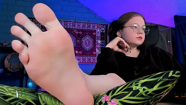footfetish baby online show from 11, 2, 2026
