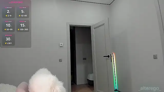  cometoseeme  online show from 8, 3, 2026