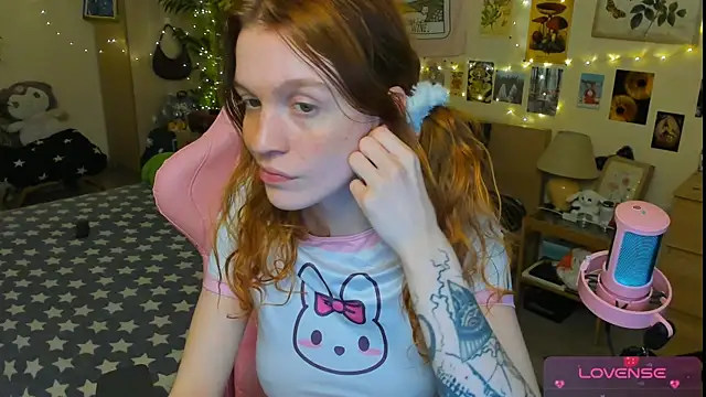 Snapshot of Sunny_Elly chatting on 27, 4, 2026 Sunny Elly online show from 27, 4, 2026