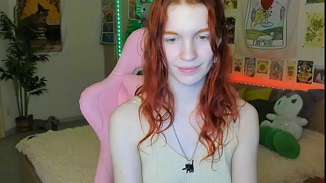 Snapshot of Sunny_Elly chatting on 6, 3, 2025 Sunny Elly online show from 6, 3, 2025