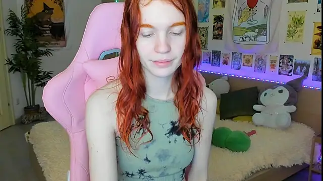 Snapshot of Sunny_Elly chatting on 22, 2, 2025 Sunny Elly online show from 22, 2, 2025