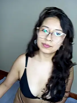 MishuColfer online show from 4, 3, 2026