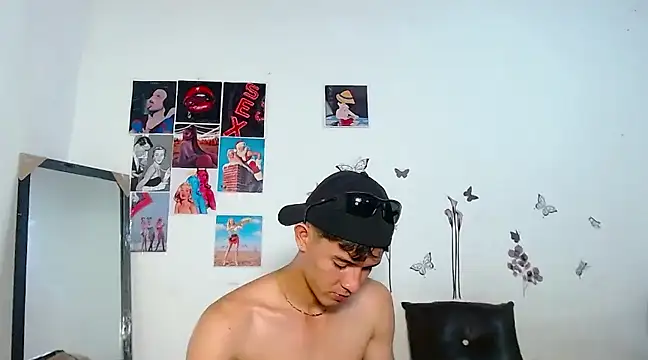 Snapshot of cristofer_988 chatting on 21, 2, 2025 cristofer 988 online show from 21, 2, 2025