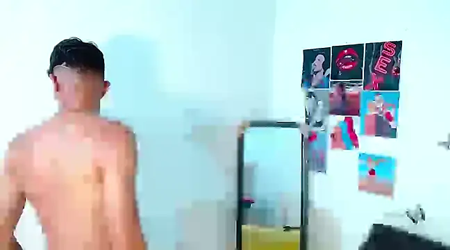 Snapshot of cristofer_988 chatting on 5, 3, 2025 cristofer 988 online show from 5, 3, 2025