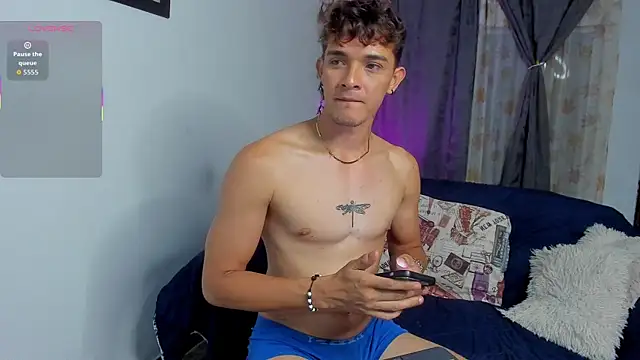 Snapshot of cristofer_988 chatting on 30, 11, 2025 cristofer 988 online show from 30, 11, 2025