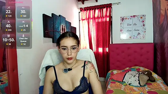 miley blue  online show from 13, 2, 2026