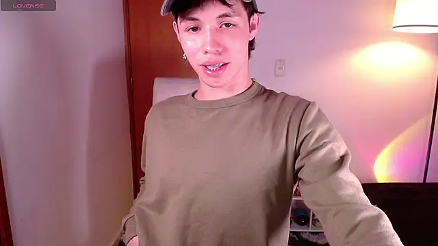 Snapshot of angel_bless19 chatting on 19, 3, 2025 angel bless19 online show from 19, 3, 2025