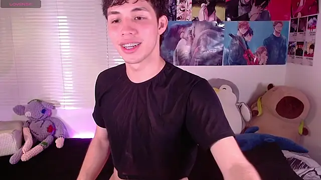 Snapshot of angel_bless19 chatting on 24, 2, 2025 angel bless19 online show from 24, 2, 2025