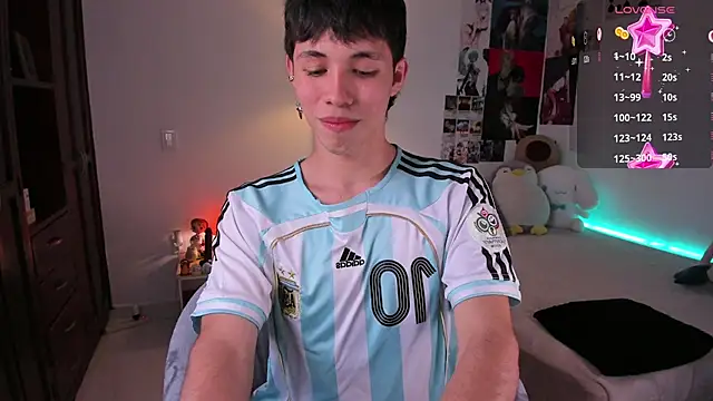 Snapshot of angel_bless19 chatting on 15, 9, 2025 angel bless19 online show from 15, 9, 2025