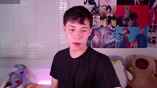 Snapshot of angel_bless19 chatting on 13, 2, 2025 angel bless19 online show from 13, 2, 2025