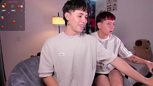 Snapshot of angel_bless19 chatting on 19, 11, 2025 angel bless19 online show from 19, 11, 2025