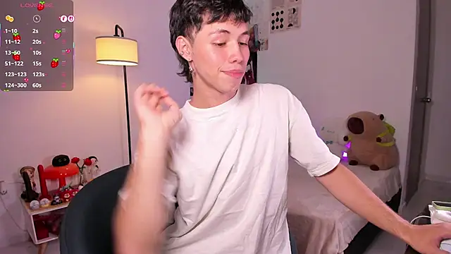 Snapshot of angel_bless19 chatting on 21, 11, 2025 angel bless19 online show from 21, 11, 2025