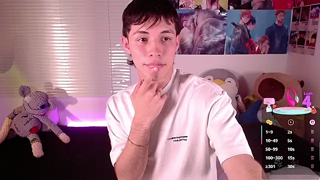 Snapshot of angel_bless19 chatting on 5, 3, 2025 angel bless19 online show from 5, 3, 2025