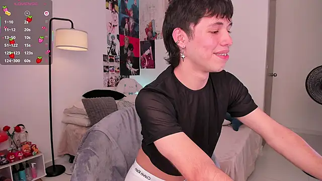 Snapshot of angel_bless19 chatting on 10, 11, 2025 angel bless19 online show from 10, 11, 2025