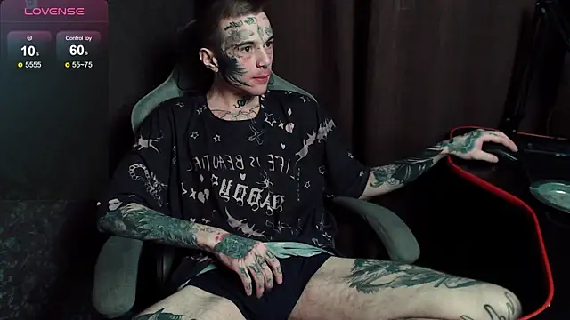 lonelycrystal online show from 3, 11, 2025