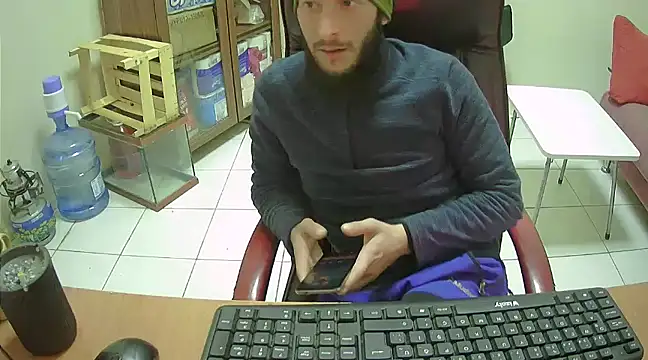 hardbigcock16 online show from 6, 2, 2025