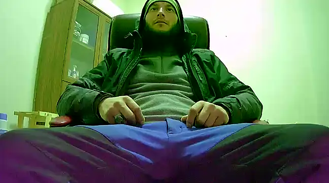 hardbigcock16 online show from 13, 2, 2025