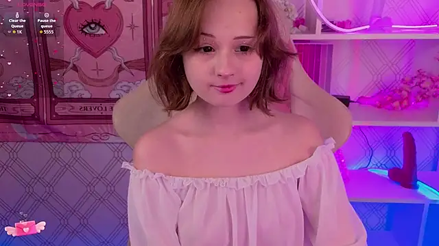 Mary uw online show from 23, 9, 2025