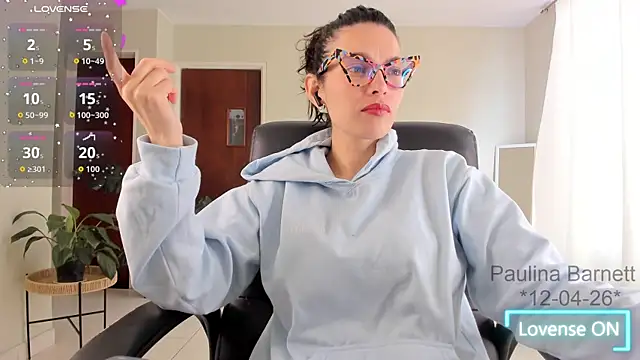 paulinabarnett- online show from 12, 4, 2026