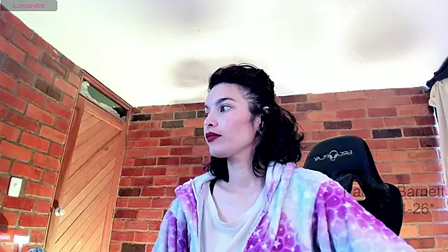 paulinabarnett- online show from 11, 1, 2026