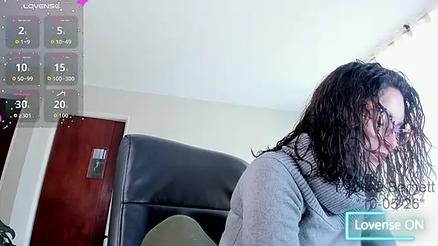 paulinabarnett- online show from 10, 5, 2026