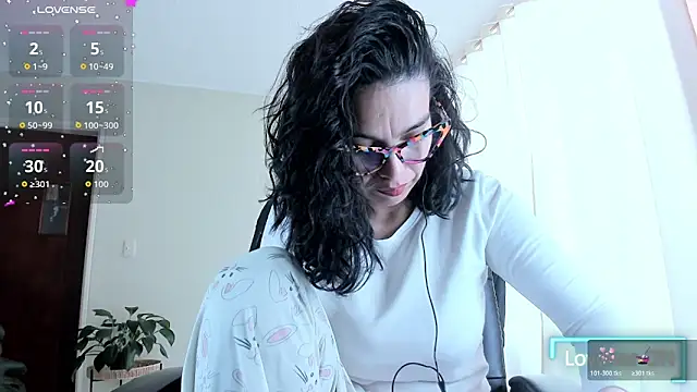 Snapshot of paulinabarnett- chatting on 16, 6, 2026 paulinabarnett- online show from 16, 6, 2026