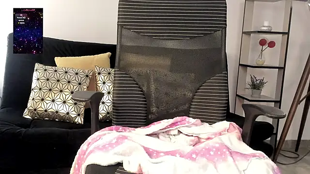 paulinabarnett- online show from 11, 2, 2025