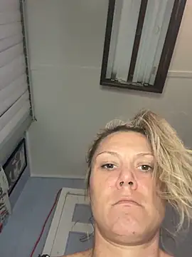 hotNReady6969 online show from 26, 11, 2025