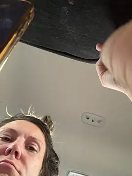 hotNReady6969 online show from 6, 10, 2025