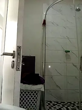 Snapshot of Cocowett chatting on 13, 9, 2025 Cocowett online show from 13, 9, 2025